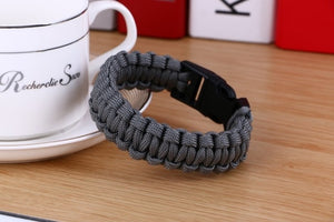 New Survival Paracord Bracelet / Outdoor Wristband